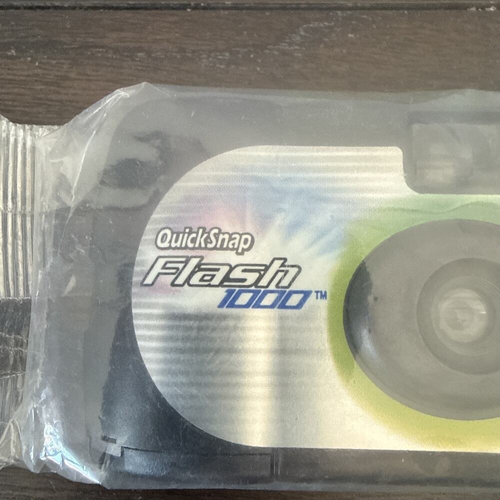 Fujifilm QuickSnap Flash 1000 Disposable Camera Sealed - Picture 2 of 4